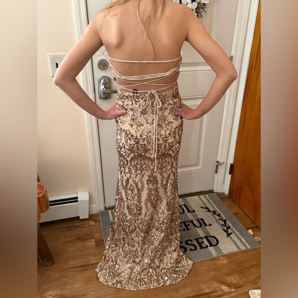 Prom dress size small brand new